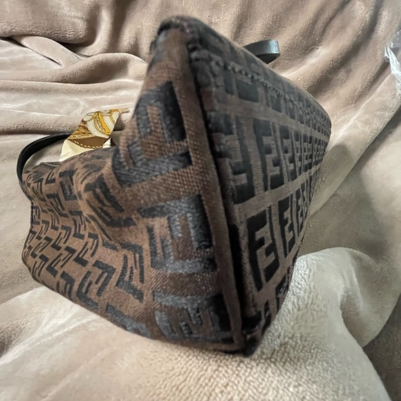 AUTHENTIC FENDI ZUCCA SMALL TOTE comes with an authentic dust bag. - Picture 4 of 8
